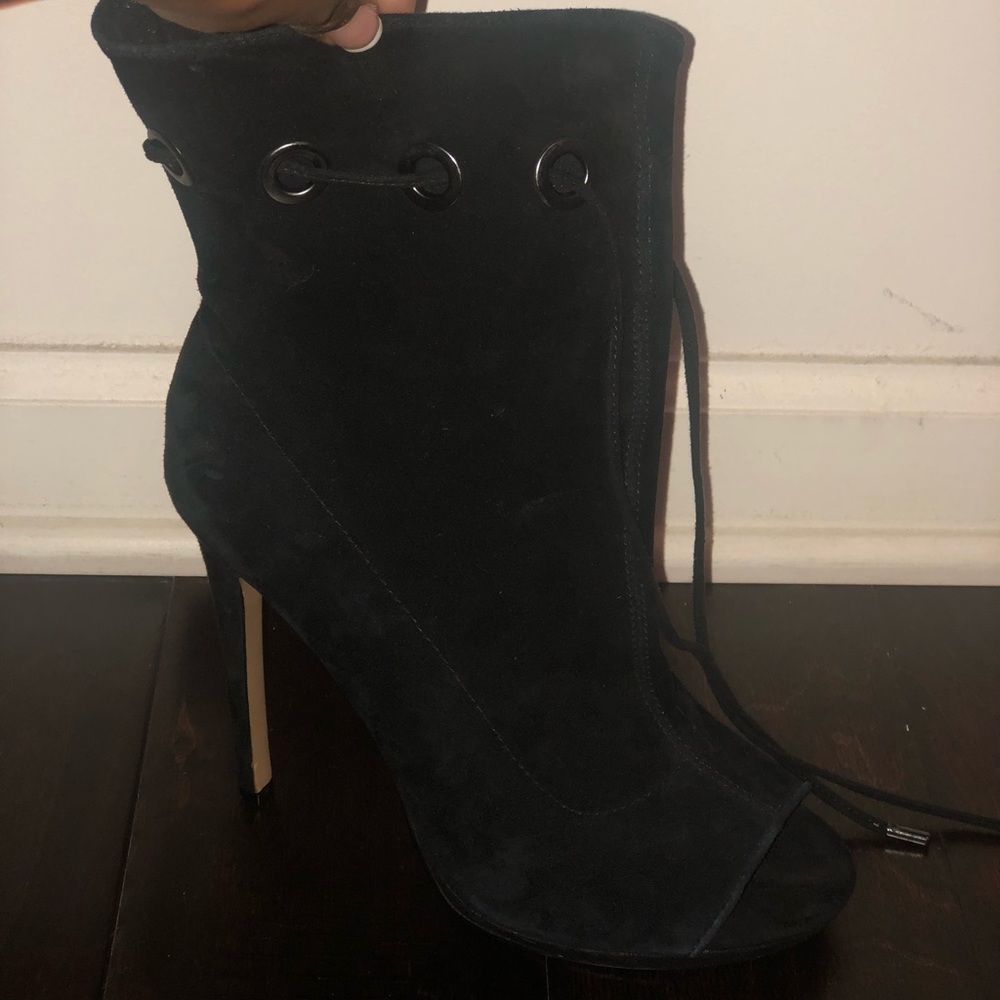 Steve Madden black heel boots